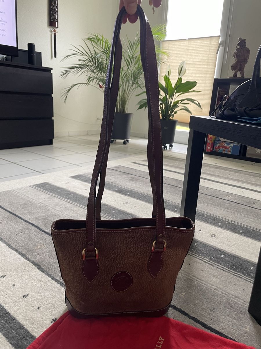 Borse da donna: Leder Tasche – Usato da Freienbach venduto da buyzebra 1