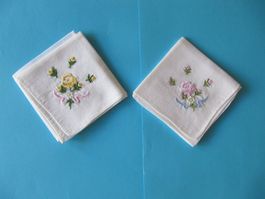 2 Alte Taschentücher mit Blumenstickereien #R2