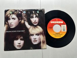 BANGLES tolle Single Kult Walking  80's USA differnt Top