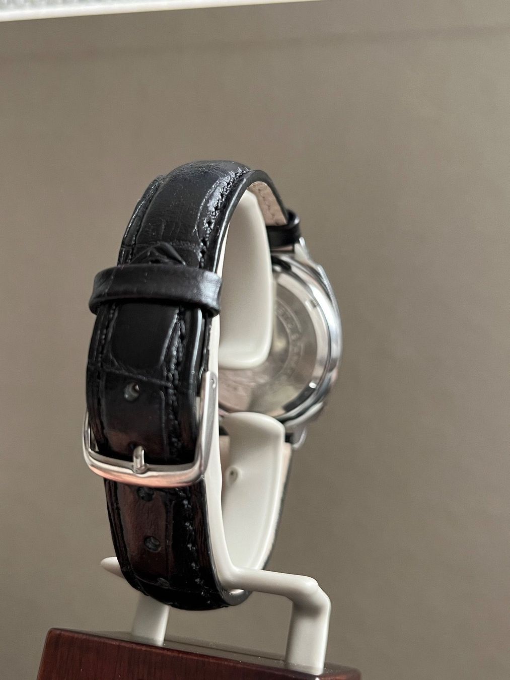 Orologi: Omnia Watch – Usato da Zollikofen venduto da Comcast 6