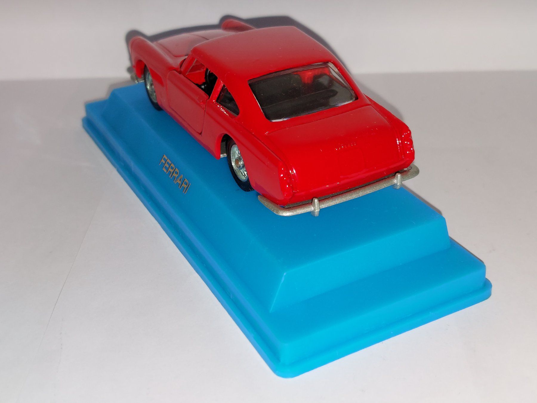 Ferrari Modellautos: Ferrari 250 GT 2+2 1:43 Verem – Gebraucht aus Diegten von isetta590 4