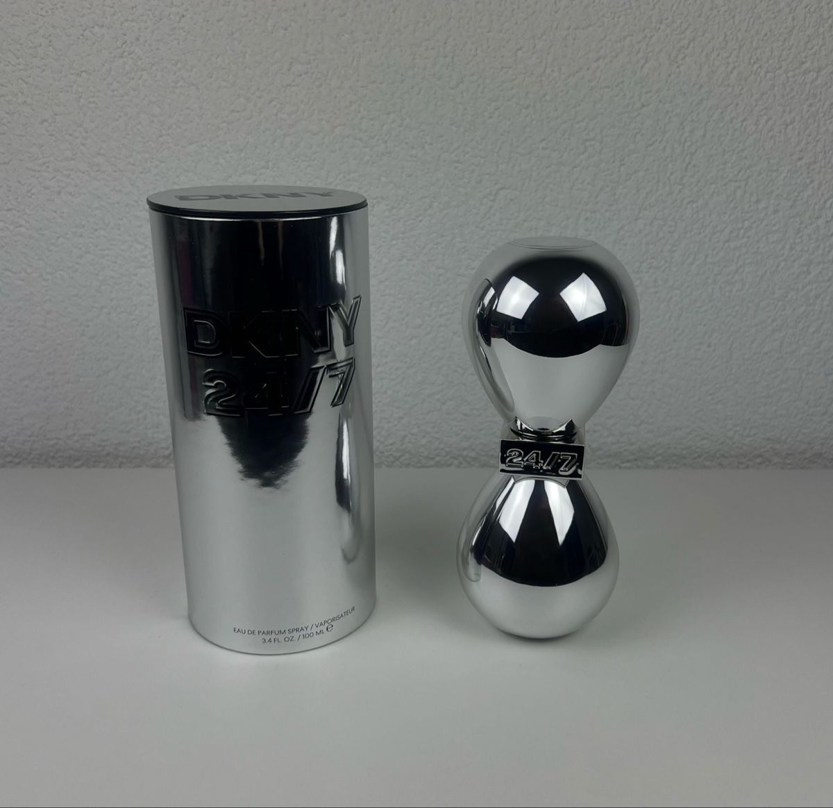DKNY Profumi & Eau de Toilette: DKNY 24/7 Eau de Parfum 100ml – Usato da Stein am Rhein venduto da Moons_of_Saturn