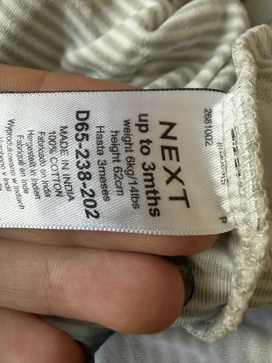 Next Lotti di vestiti: Next sleepsuits Size Up to 3 Months – Usato da Arbon venduto da bot_5ht5 1