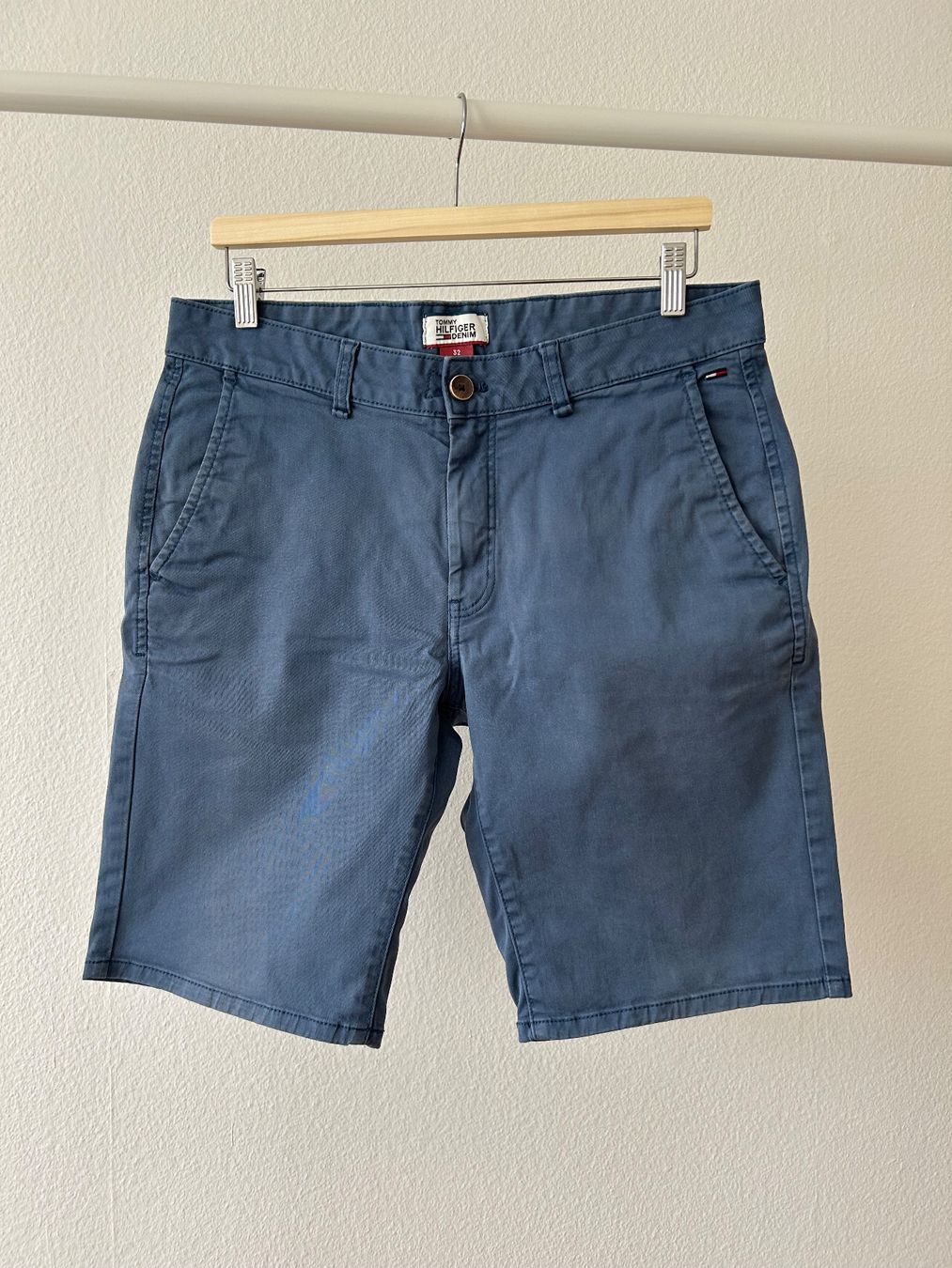 Tommy Hilfiger Pantaloni: Tommy Hilfiger shorts – Usato da Zürich venduto da _nathalie_