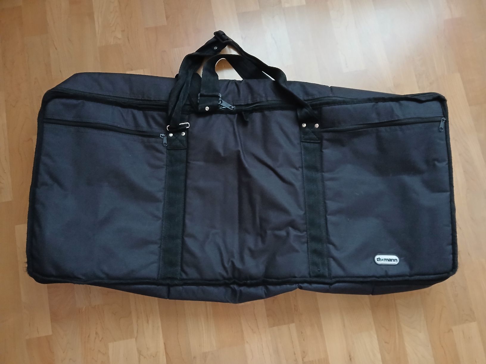 Thomann Borse: Sac de rangement instrument Thomann – Nuovo (secondo la descrizione) da Le Brassus venduto da bla_7wxg