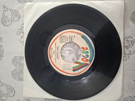 45 tours ABBA – Voulez-Vous / Angeleyes – Vogue France 1979