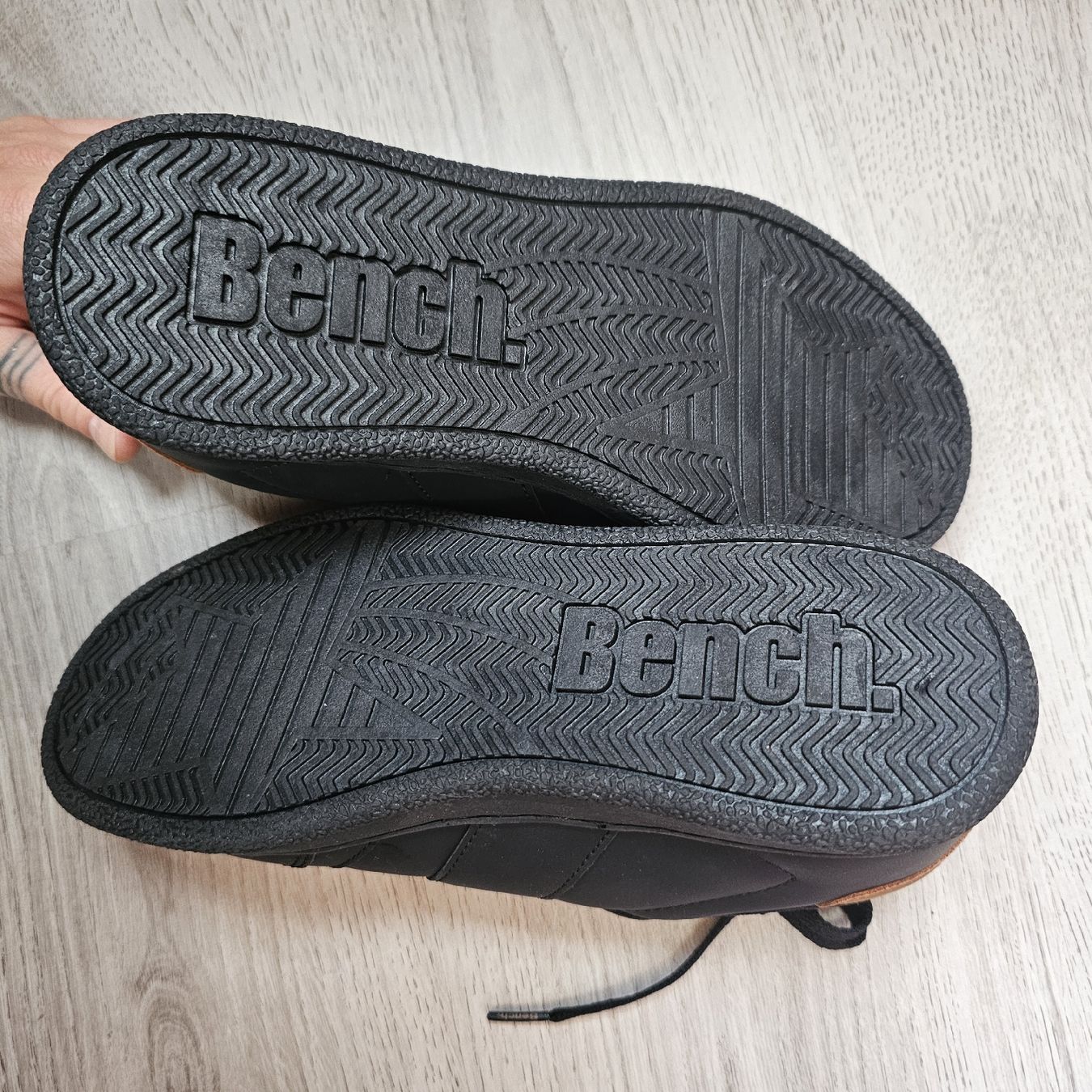 Bench Damenschuhe: NEU Sneakers Bench – Neu (gemäss Beschreibung) aus Horw von BPi. 2