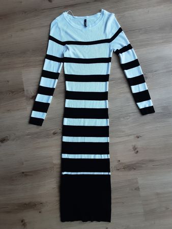 Gestreiftes Strickkleid, Grösse S