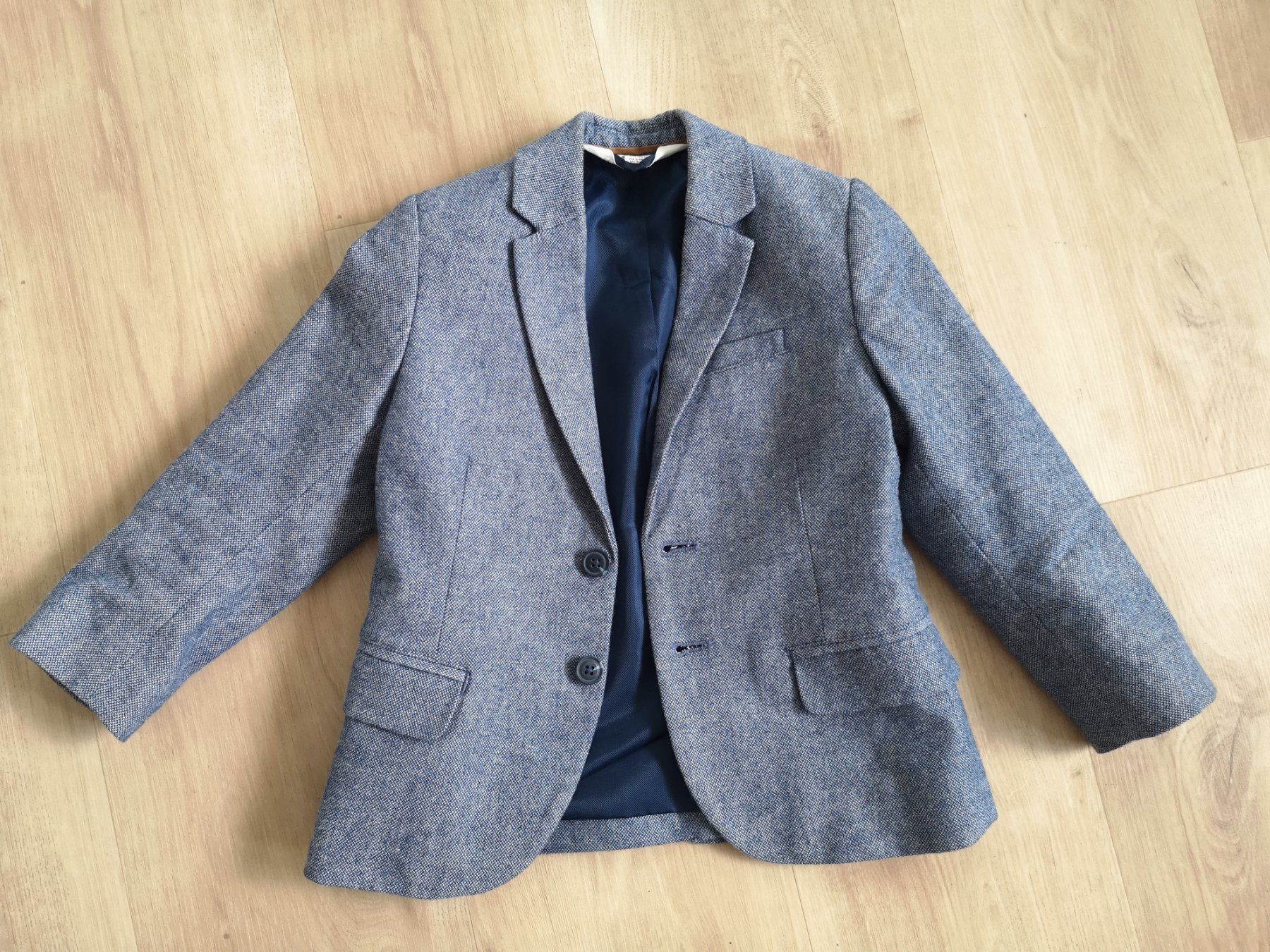 H&M Jacken & Mäntel: Kittel mit Hemd Gr. 104 – Gebraucht aus Gipf-Oberfrick von acneuc