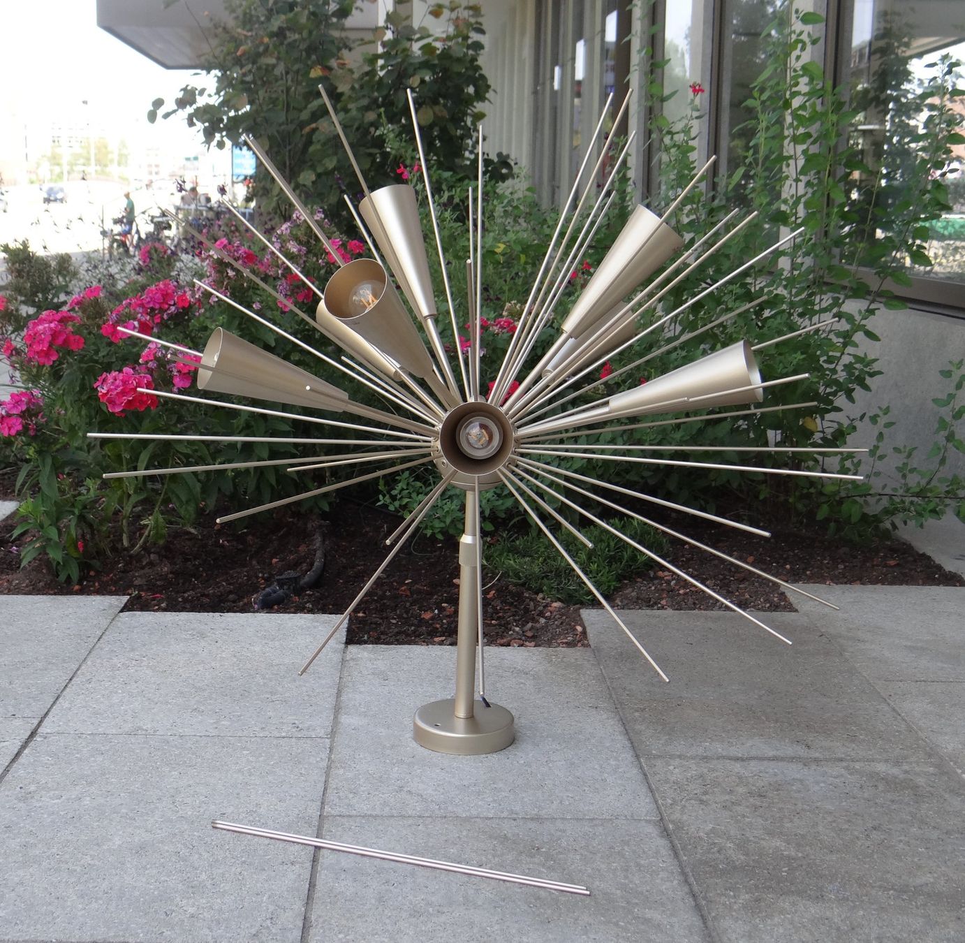 Lampadari & plafoniere: Sputnik Hängelampe S272 – Usato da Basel venduto da B.W.B. 1