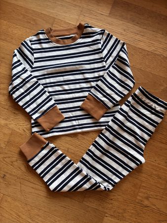 Tolles Pyjama Gr. 110, Neu