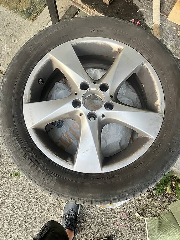 Continental Pneumatici & Ruote complete: Winterräder komplett 225 / 55 R17 – Usato da Kreuzlingen venduto da aquarius25