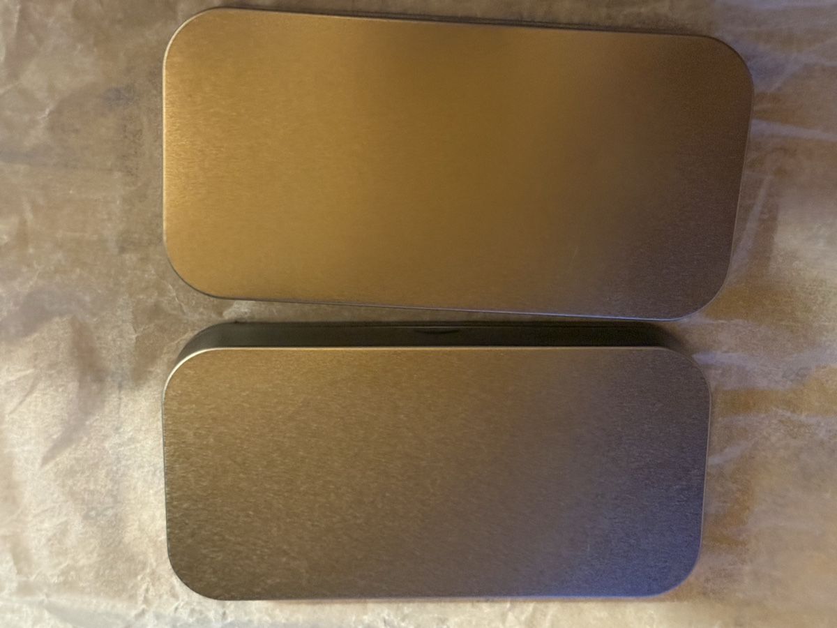 Behälter & Ähnliches: Swiss Amenity Kit Businessclass – Gebraucht aus Savognin von Buongiorno 1