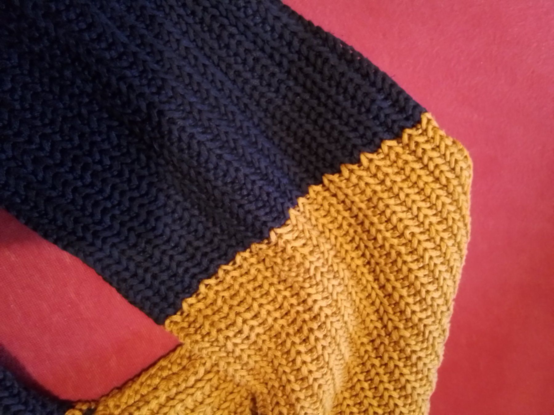 Maglioni & Felpe: Strickpullover kurz / Gr. M / Camel/Blau – Nuovo (secondo la descrizione) da Zürich venduto da meinhobby 2