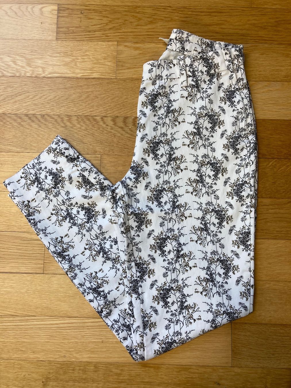 H&M Hosen: H&M Knöchelhose 34 – Gebraucht aus Zürich von Sonnenschein_ 1