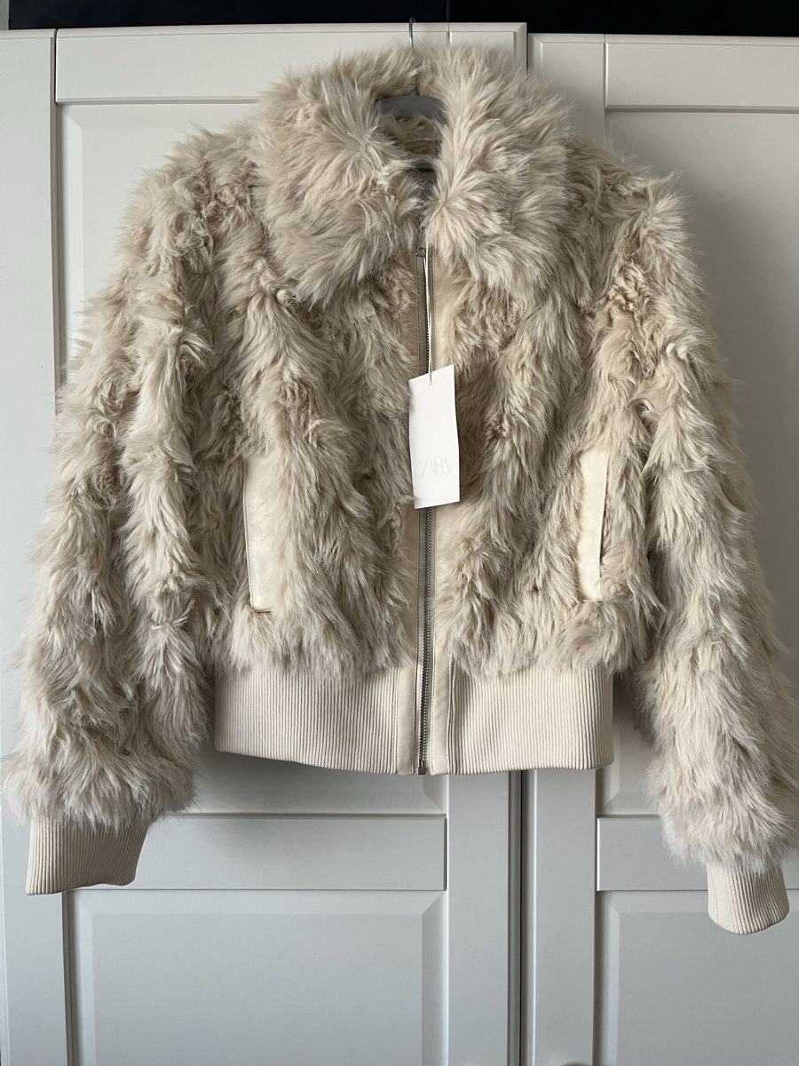 Zara Giacche: Faux Fur Bomber Jacke – Nuovo e nell'imballaggio originale da Allschwil venduto da eyl_bb8q