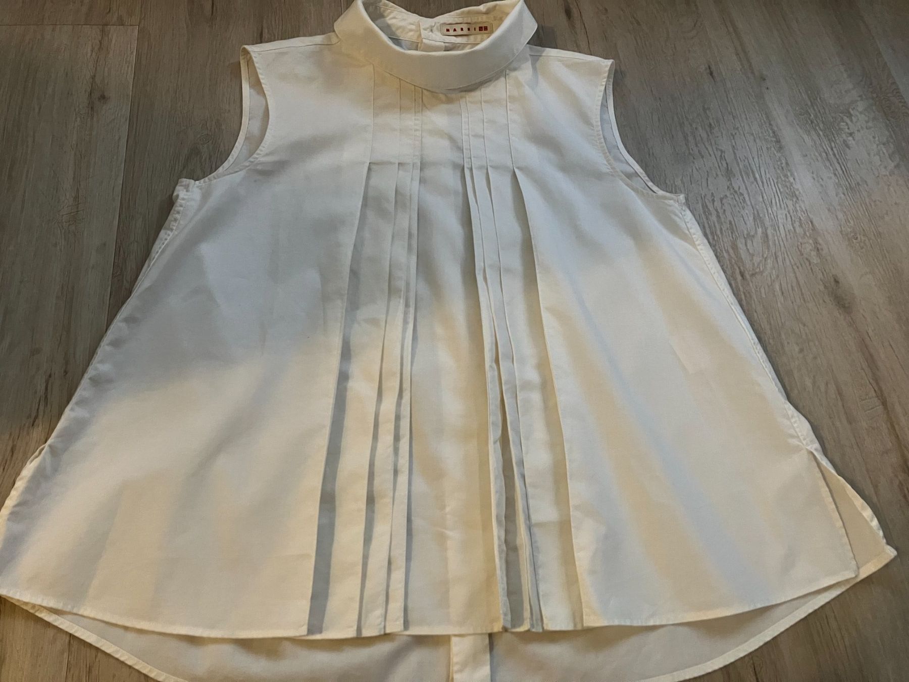 Marni Top: Marni Uniqlo Top, Ärmellos, S – Usato da Baden venduto da jcm_9dkf