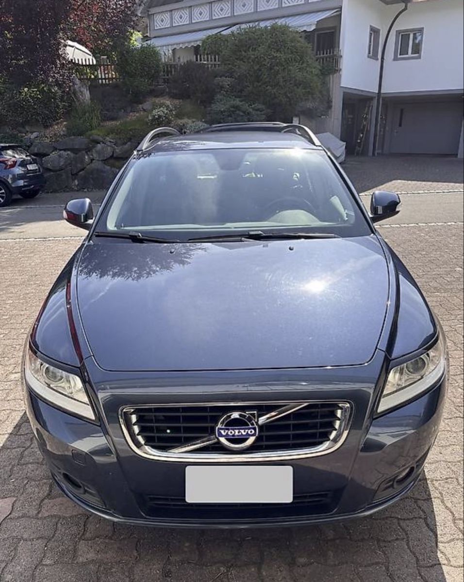 Volvo Automobili: Volvo V50 D3 Momentum – Usato da St. Margrethen SG venduto da rah_667g