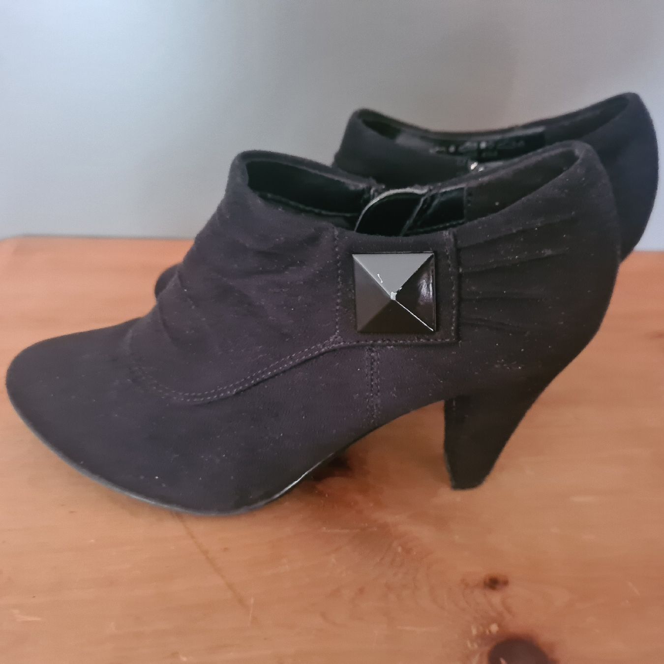 Graceland Scarpe da donna: Absatz - Stiefelette Gr. 35  – Usato da Steinen venduto da turbogeiss99 1