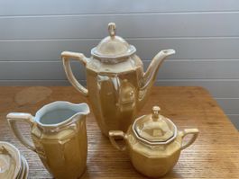 Goldenes Kaffeeservice Porzellan Vintage Set