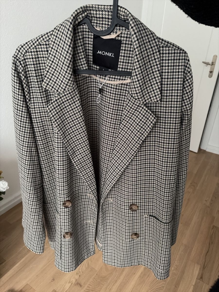 Zara Jacken: Blazer – Neu (gemäss Beschreibung) aus Basel von SaraaaS060201
