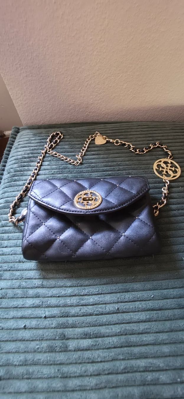 Guess Borse da donna: Sac à main Guess – Nuovo (secondo la descrizione) da La Sarraz venduto da Torog666