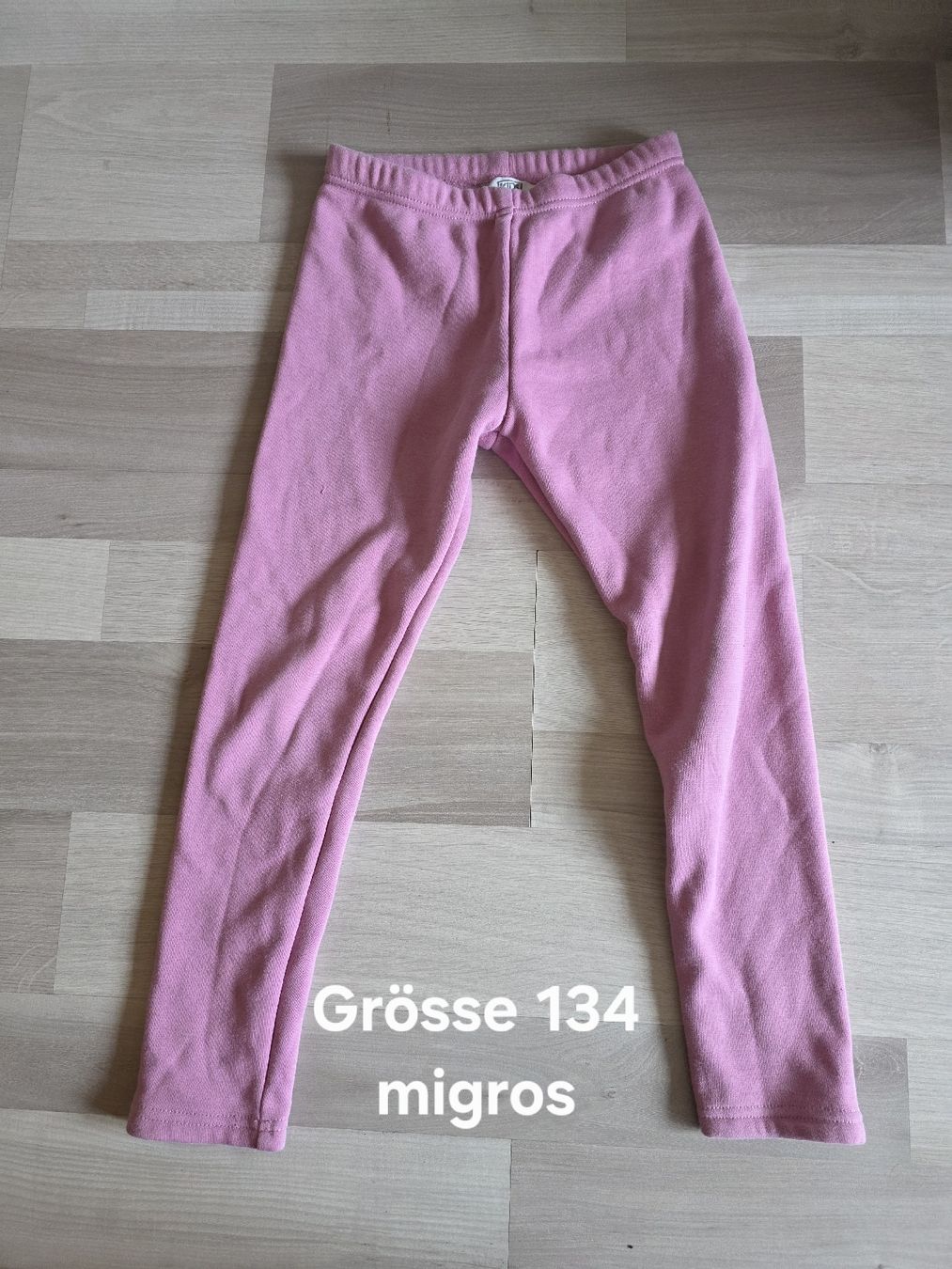 Calze & Collant: Leggins Migros 134 – Usato da St. Peterzell venduto da upcycling_
