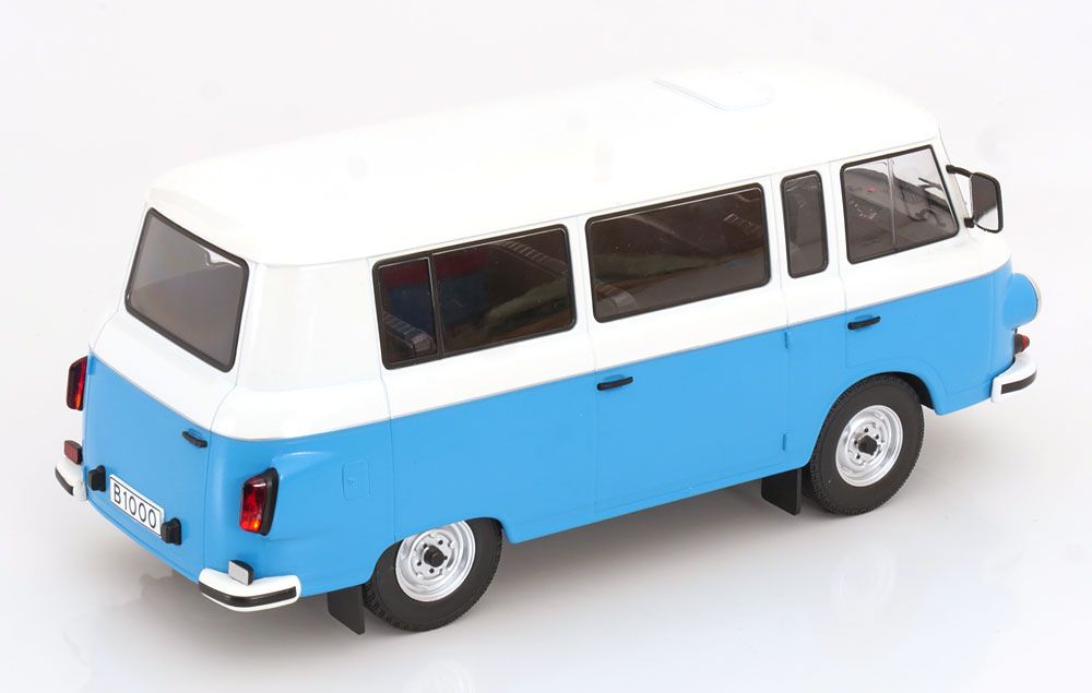 Modellini d'auto: BARKAS B 1000 BUS 1961-89 HELLBLAU 1:18 MCG – Nuovo e nell'imballaggio originale da Suhr venduto da Moebelsiralfred 1
