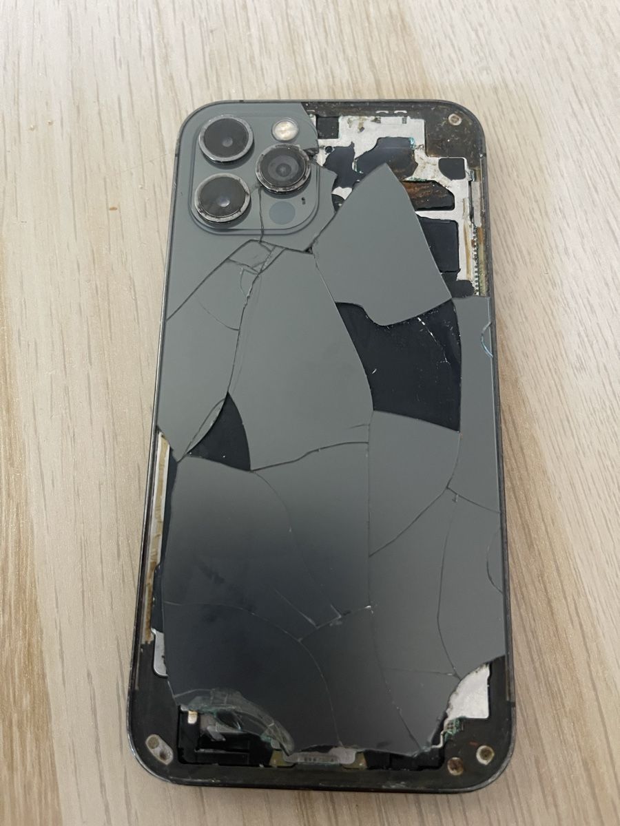 Apple Telefoni cellulari / Smartphones: IPhone 12 Pro 128gb défectueux – Difettoso da Biel/Bienne venduto da Pro.max