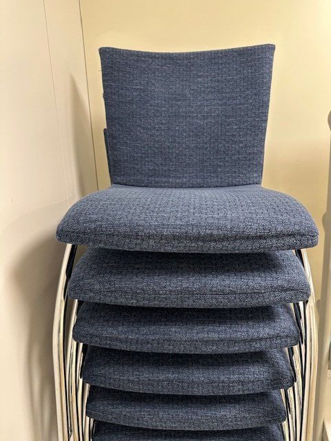 Chaises: Stühle von Sattlerei gepolstert – D'occasion à Aarau par vio_lrn7 4