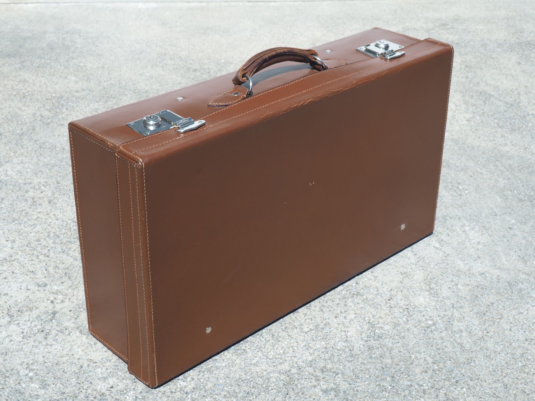 Valigie: Reisekoffer Vintage England, mit Überzug, Oldtimer – Usato da Unterentfelden venduto da Organized 3