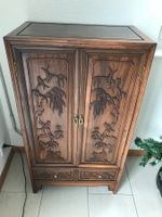 Armoire asiatique en véritable bois exotique