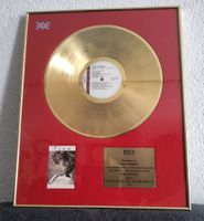 Goldener BPI Award "What's Love Got To Do" an TINA TURNER !!