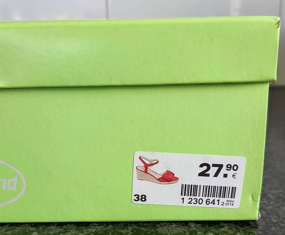 Damenschuhe: Rote Sommersandalen mit Keilabsatz, Gr, 38 – Neu (gemäss Beschreibung) aus Widnau von Marakumba 4