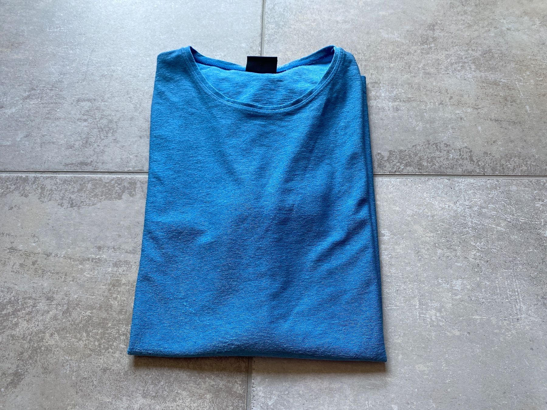 T-shirt: T-Shirt – Usato da Bülach venduto da Jackybabue