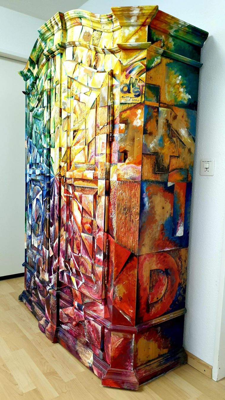 Schränke: Einzigartiger, farbenfroher Bodenseeschrank - Peter Bolliger – Gebraucht aus Meisterschwanden von Hypercube6 1
