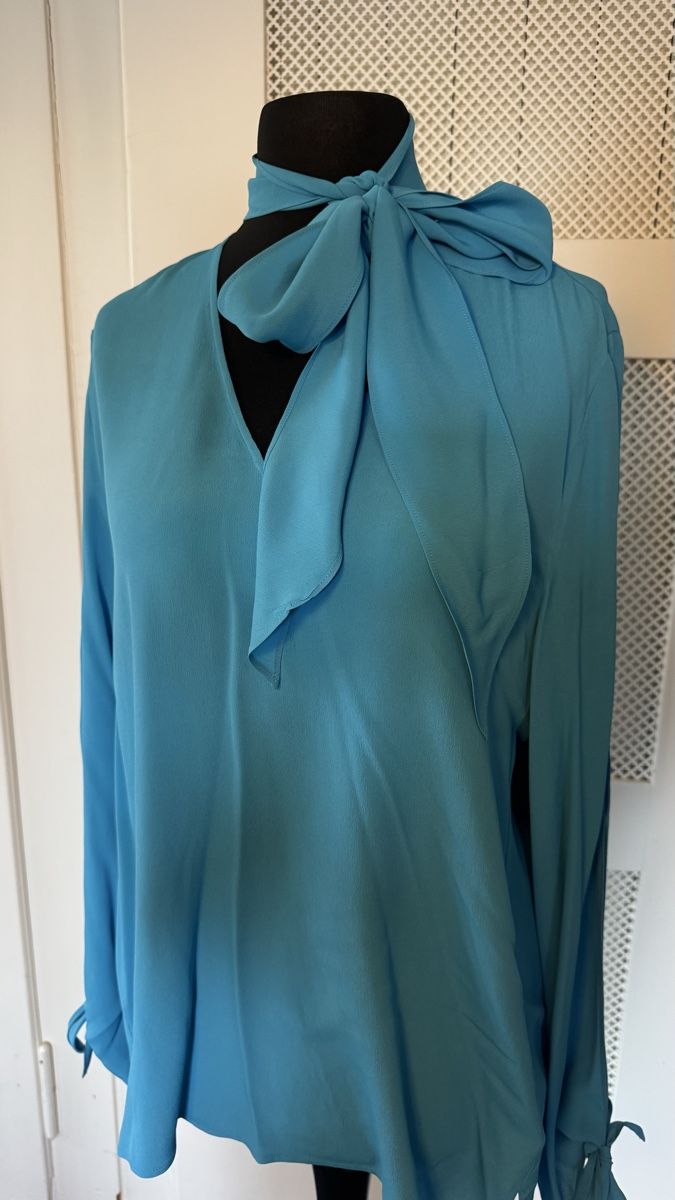 Luisa Cerano Camicette: Luisa Cerano Bluse Gr M, 50 % Seide – Usato da Zollikon venduto da rundbsurf 1