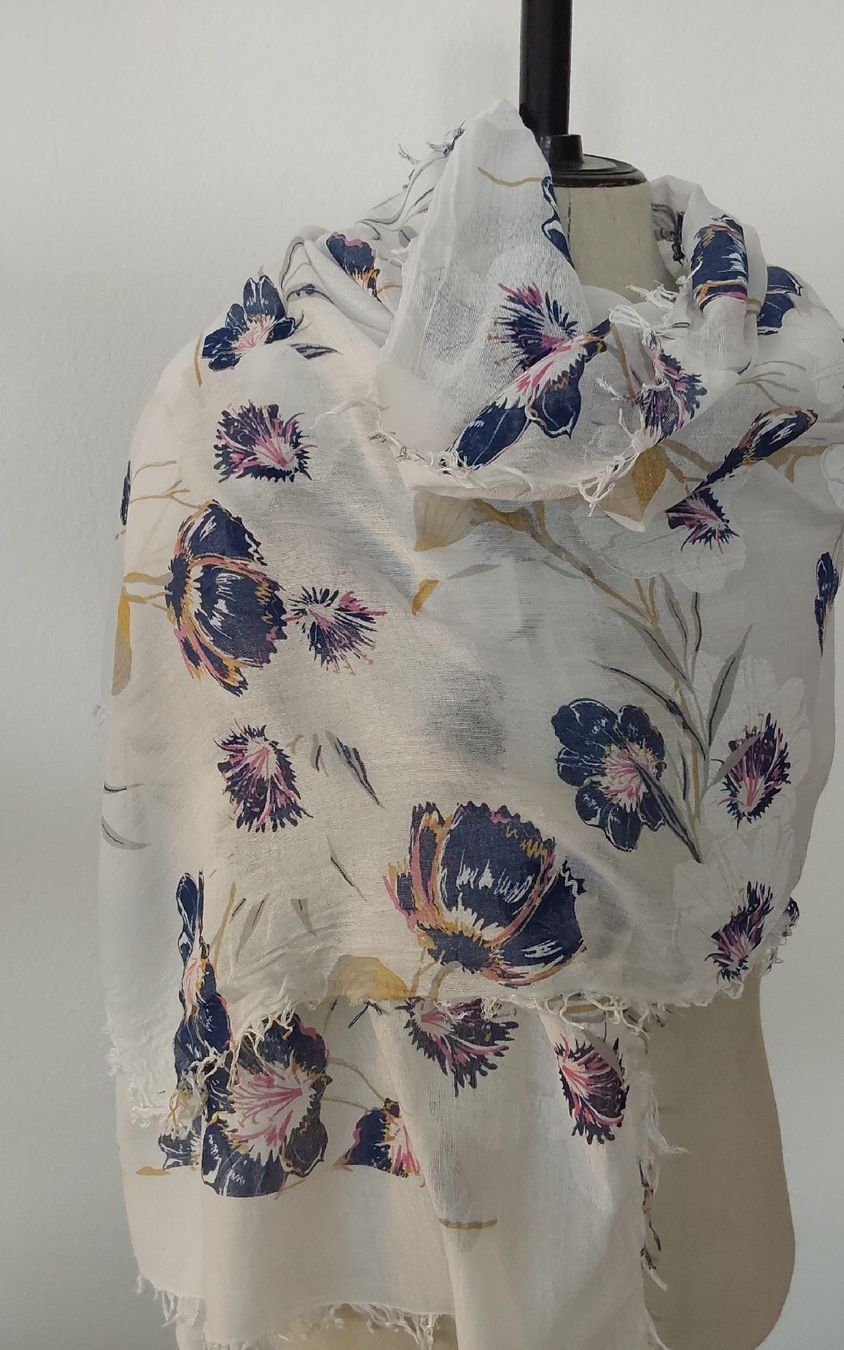 Foulard & Sciarpe: Schal Motiv Blumen – Nuovo (secondo la descrizione) da Köniz venduto da scopello12
