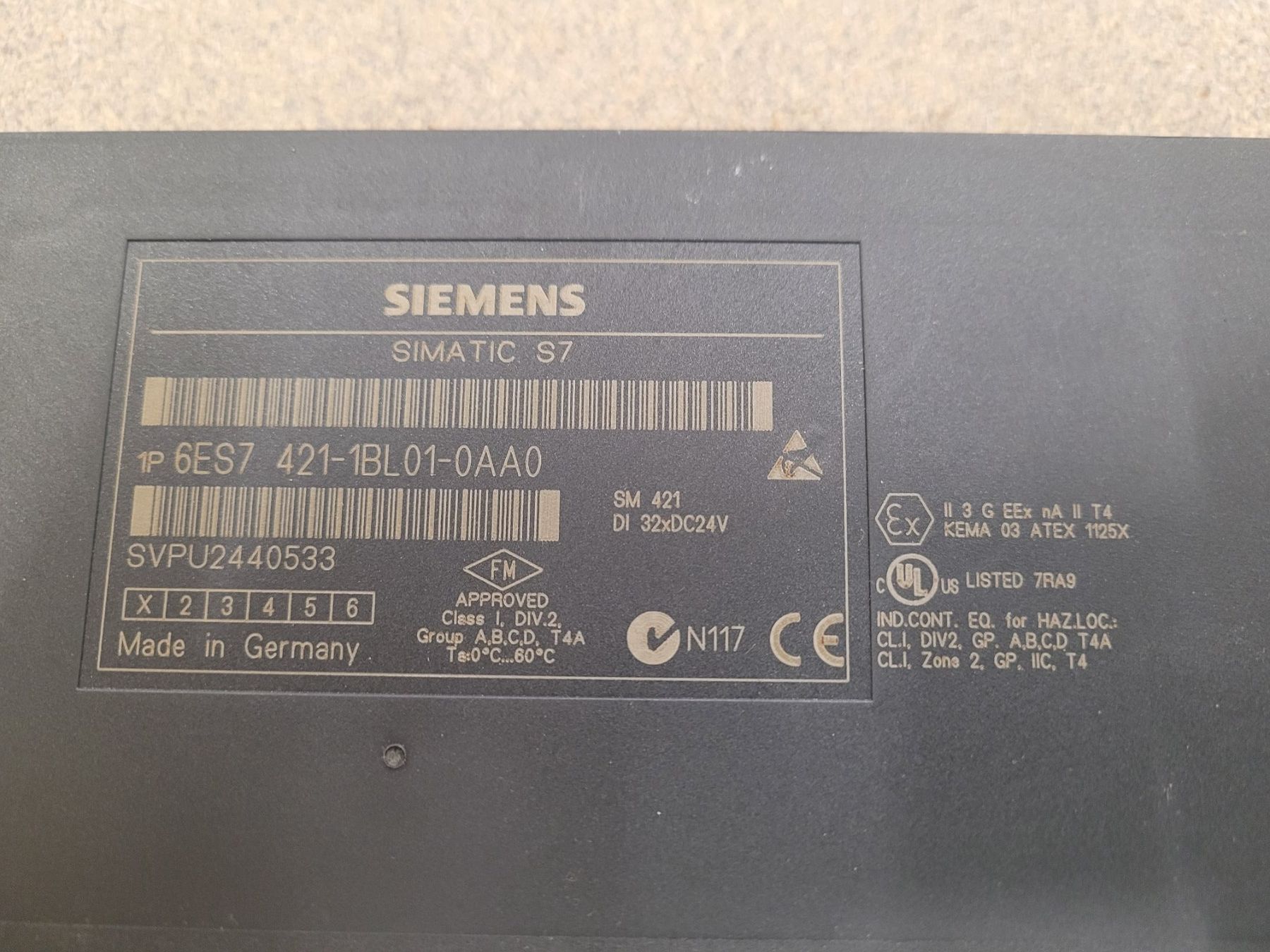 Siemens Componenti elettronici: Siemens PS SIMATIC S7 / 6ES7 421-1BL01-0AA0 – Usato da Vitznau venduto da Night-Fire 6