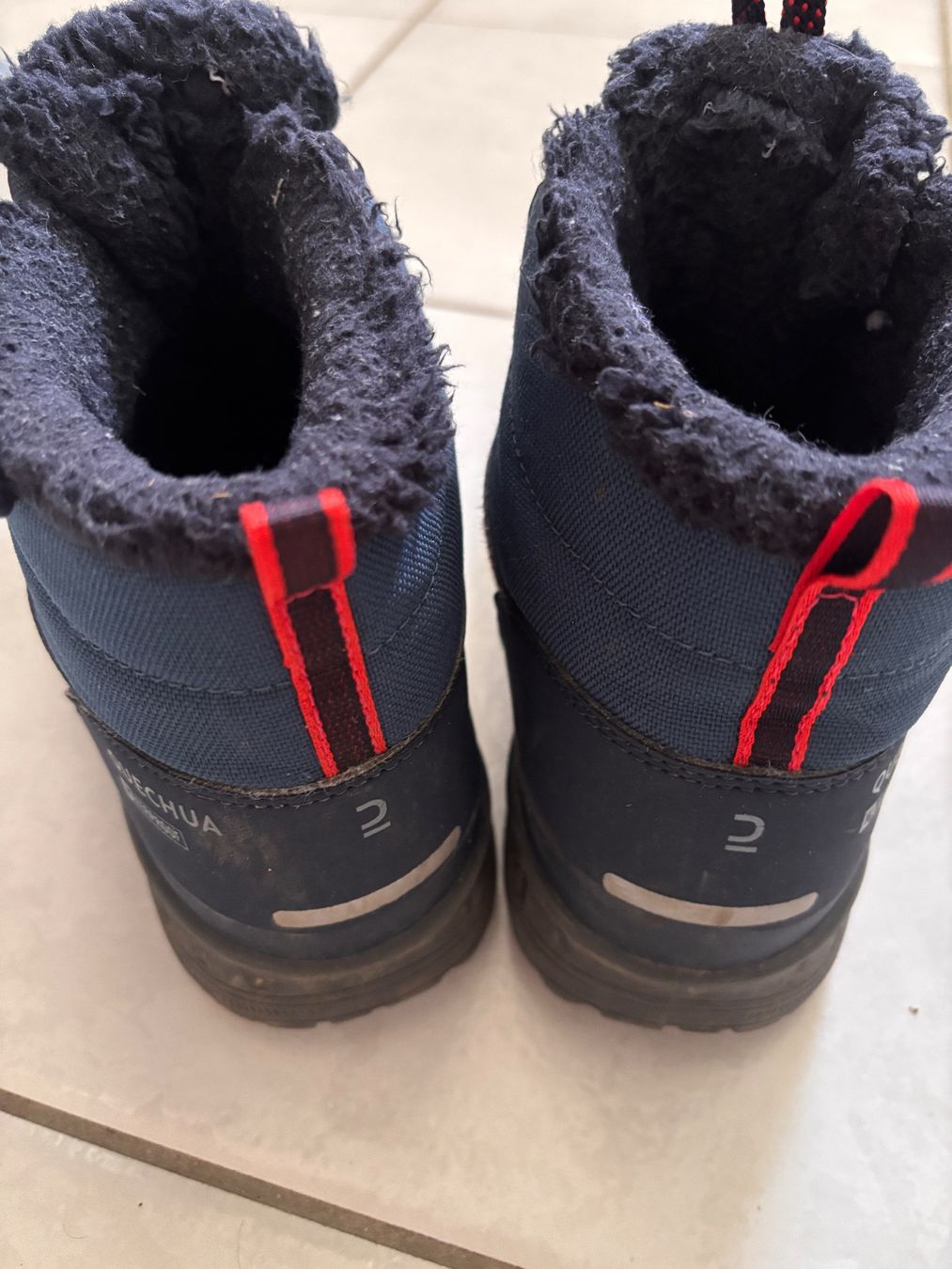Decathlon Scarpe per ragazzi: Stiefel gefüttert Gr 35 – Usato da Thun venduto da Melpi2010 1