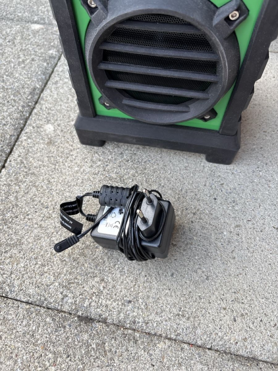 Medion Radios: MEDION DAB Radio – D'occasion à Boppelsen par Afirefighter 5