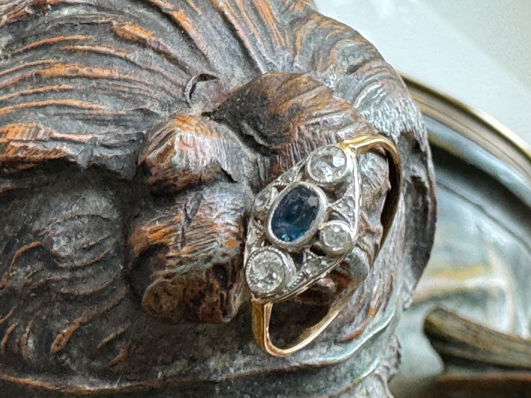 Anelli: Antiker Ring mit Saphir und Diamanten – Usato da Zürich venduto da nad_8tc8 7