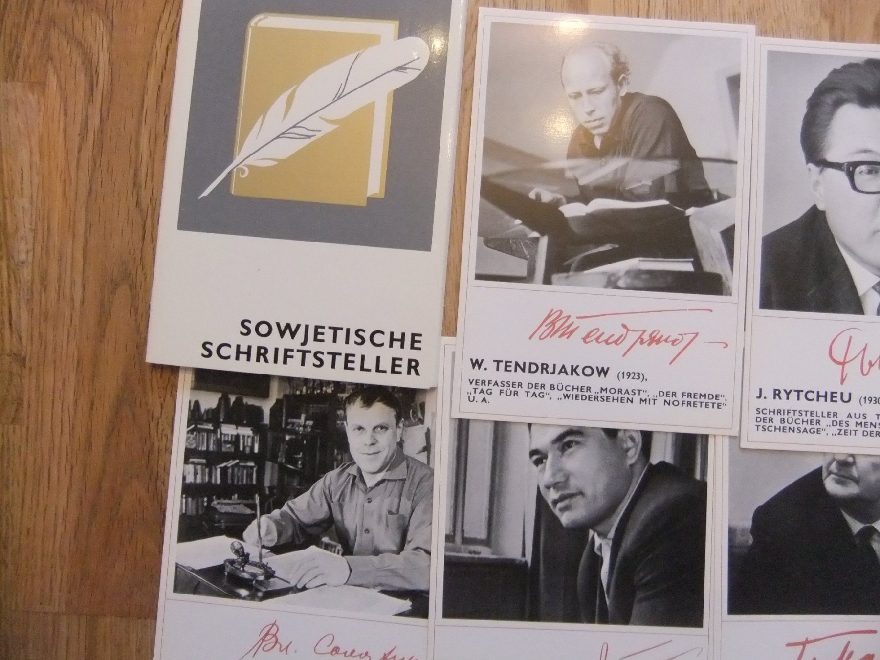 Cartoline postali: 11 Sowjetische Schriftsteller – Usato da St. Niklaus VS venduto da wunschlos54 2
