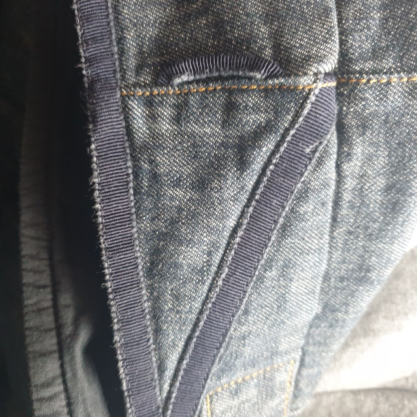 Armani Gonne: Armani Jeansrock Ital. Grösse 52 – Nuovo (secondo la descrizione) da Frenkendorf venduto da Moon111 3