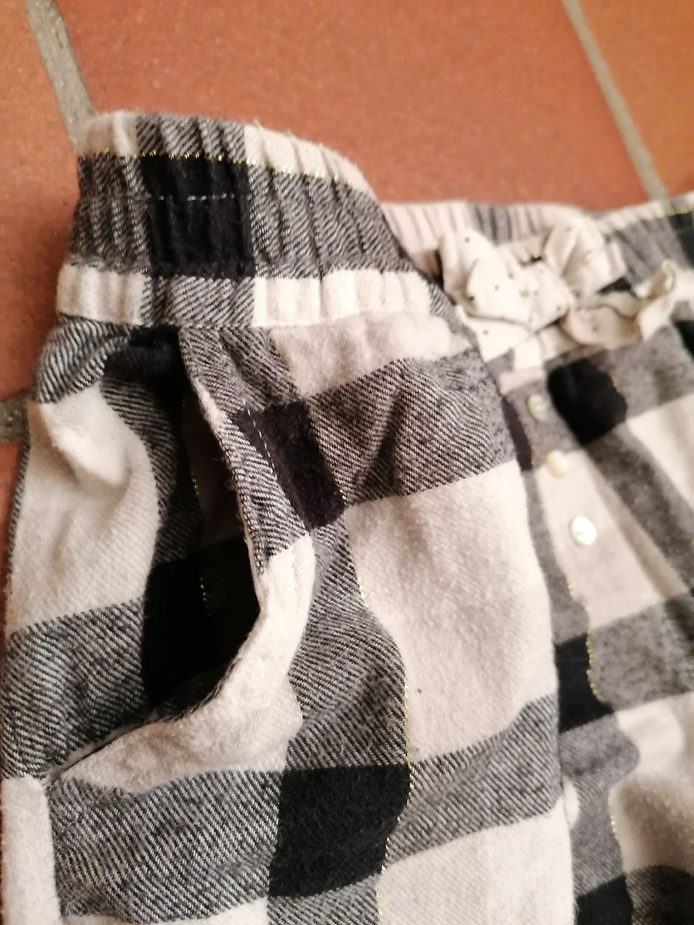Pantaloni: Home Hose S/M – Usato da Solothurn venduto da Shanty.20 5