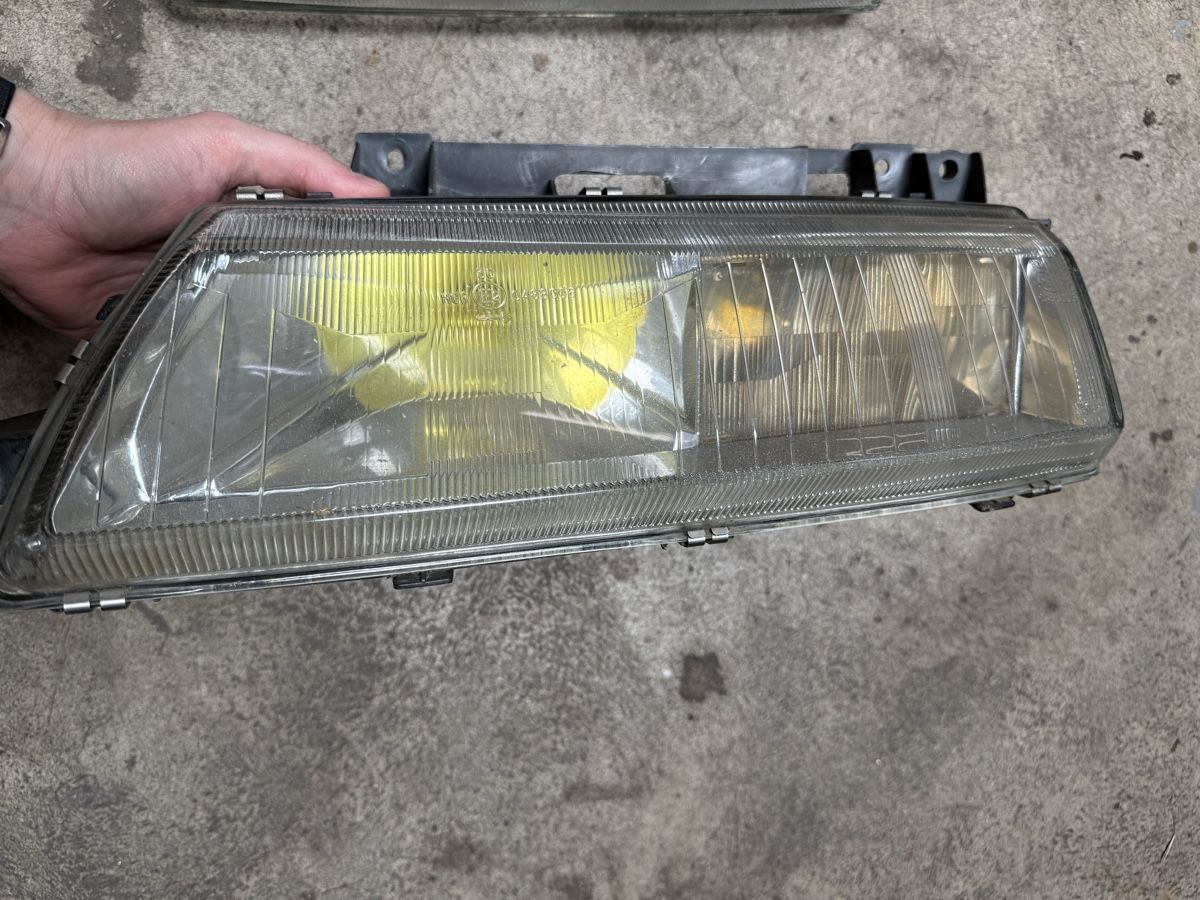 Citroën Tutti pezzi di ricambio auto: Citroen Xm Scheinwerfer – Usato da Zürich venduto da grafvonara 5