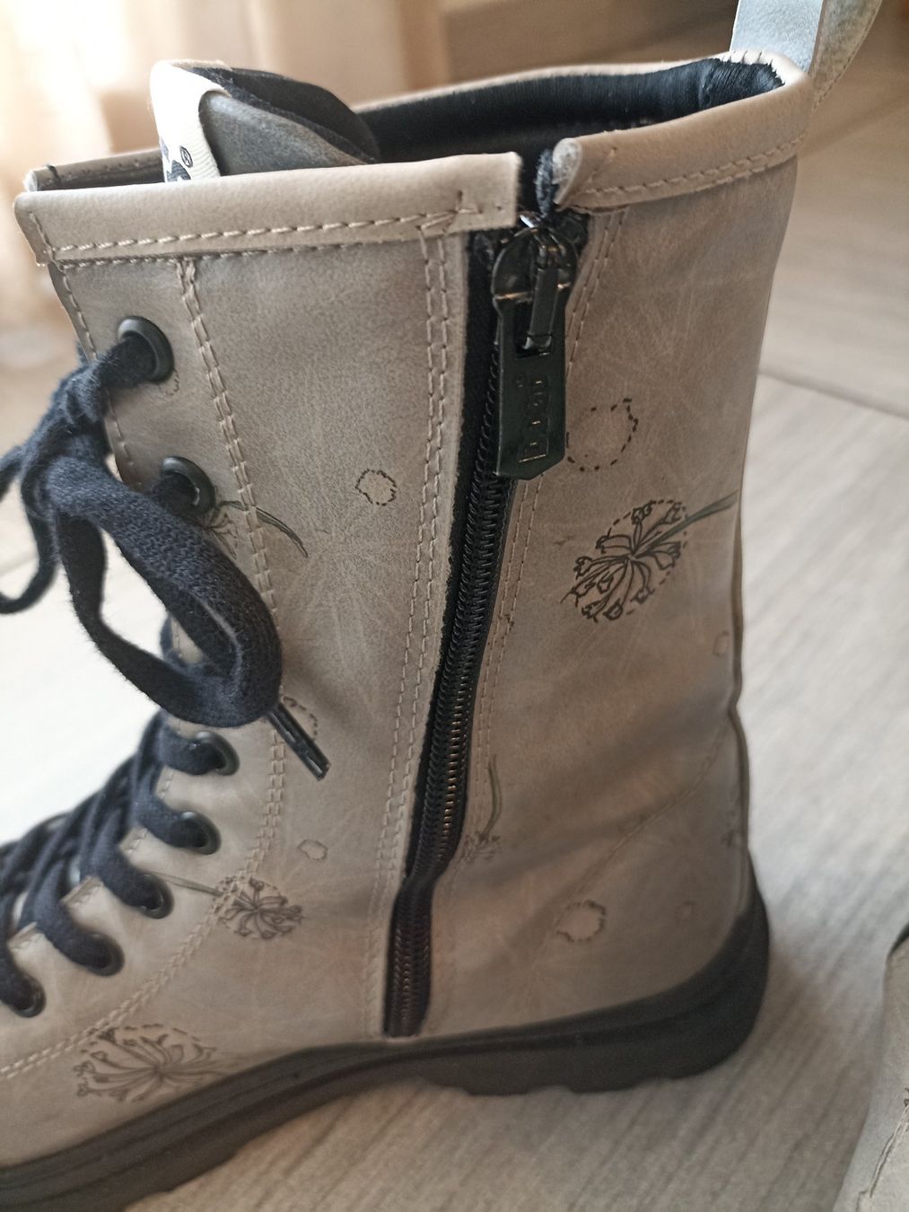 Chaussures femmes: Stivaletti DOGO - There is always hope – D'occasion à Camorino par cieloazzurro 3
