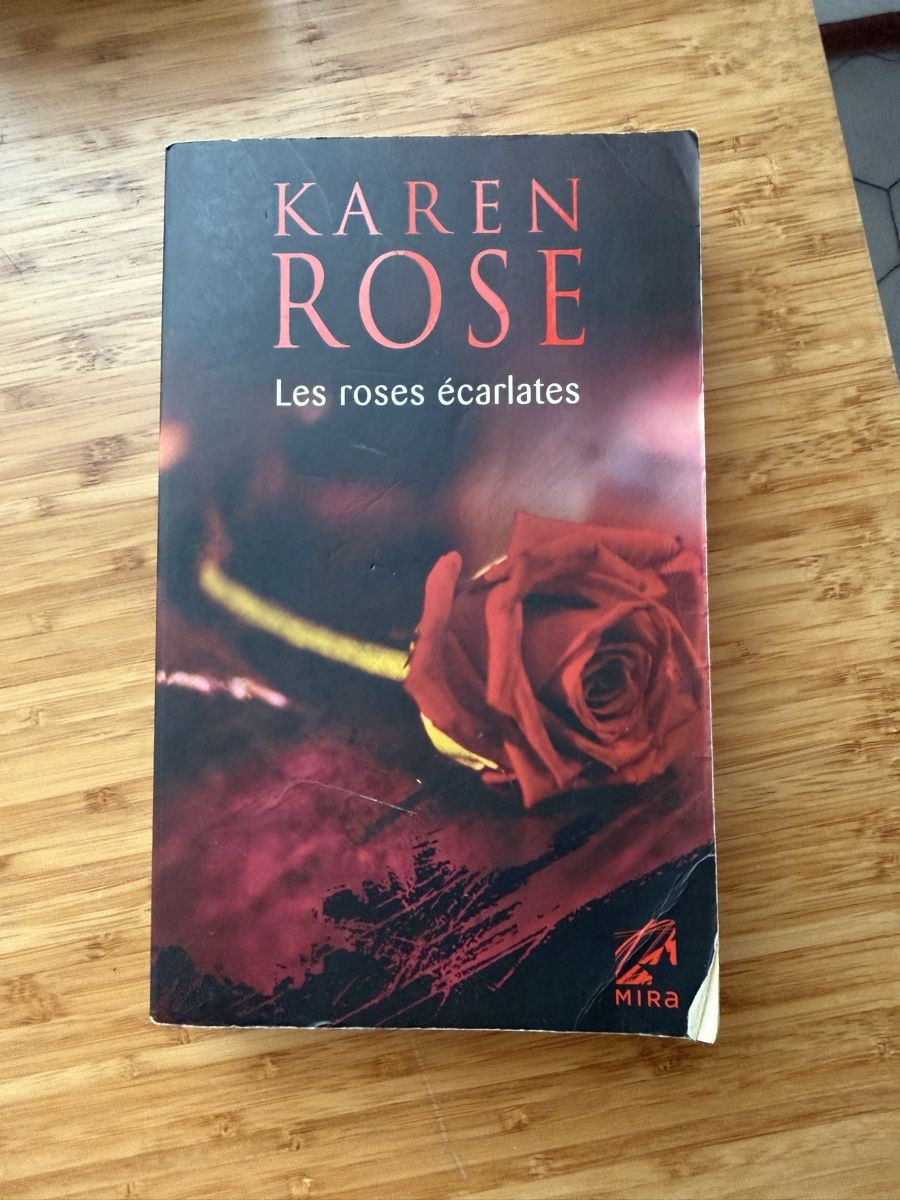 Libri: Karen Rose les roses écarlates  – Usato da Aigle venduto da jes_9ptc