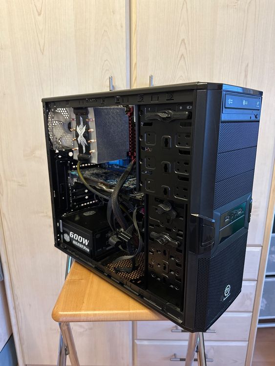 DesktopPC mit Windows 10 / DesktopPC avec Windows 10 Kaufen auf Ricardo