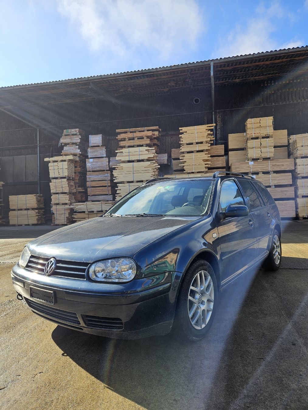 VW Autos: VW Golf Variant, – Defekt aus Moosleerau von Leerau 1